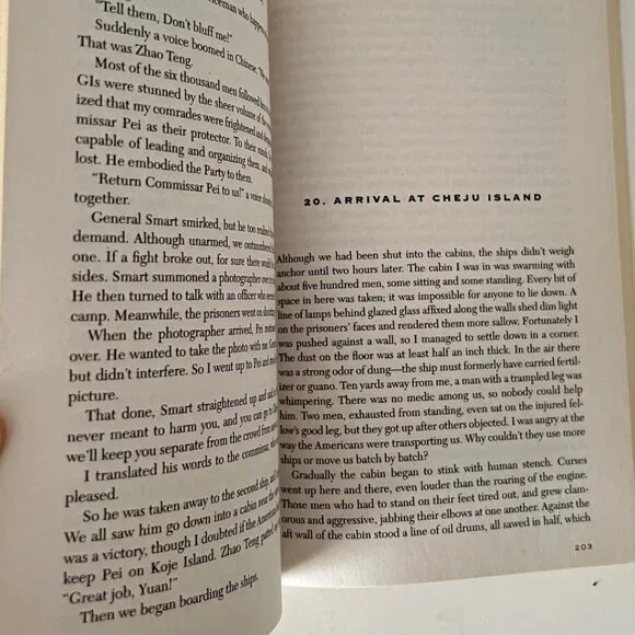 Novel "War Trash" by HA Jin- Softcover - Picture 11 of 13